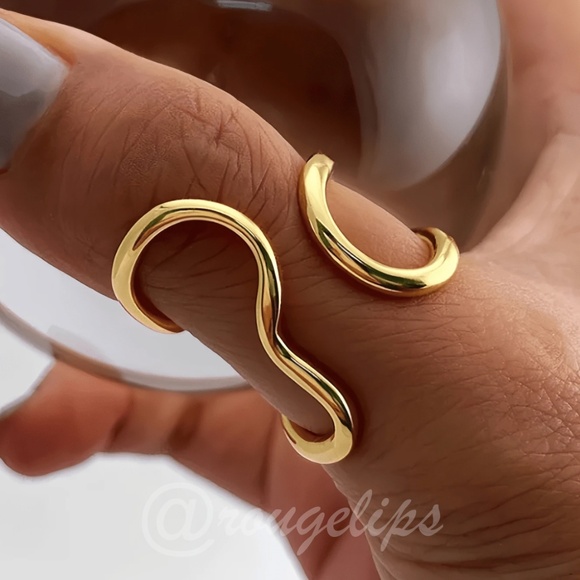 Yellow Gold Tone Stainless Steel Abstract Shape Ring - Picture 1 of 4